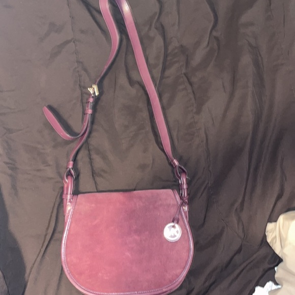 PRE LOVED MICHAEL KORS PURSE - Picture 2 of 8